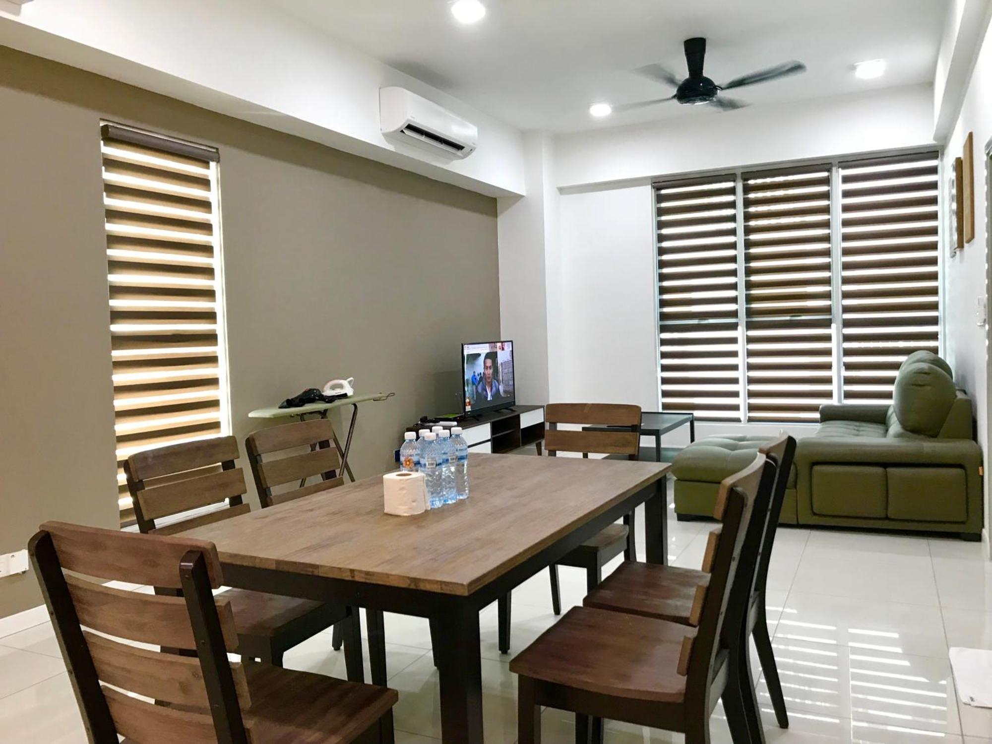 68sqm 2 bedroom, 1 private bathroom Apartament in Districtul Central de Afaceri Kota Kinabalu Exterior foto